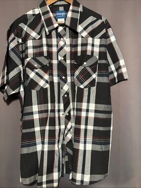 Wrangler Black and White Plaid Short-Sleeve Pearl Snap Shirt